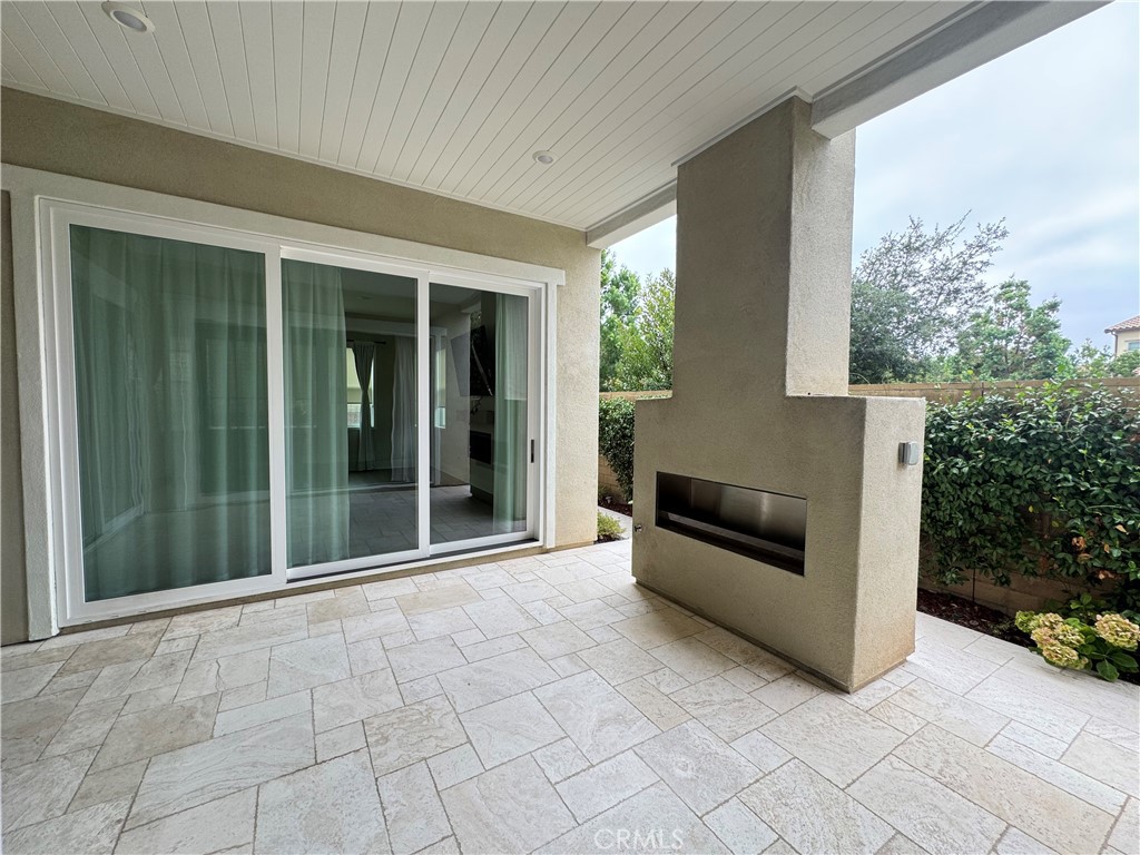 114 Crossover Irvine, CA 92618 - Photo 11 of 41 a view of a livingroom with furniture and garden