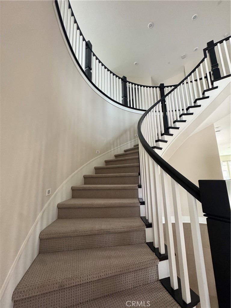 114 Crossover Irvine, CA 92618 - Photo 19 of 41 a view of entryway