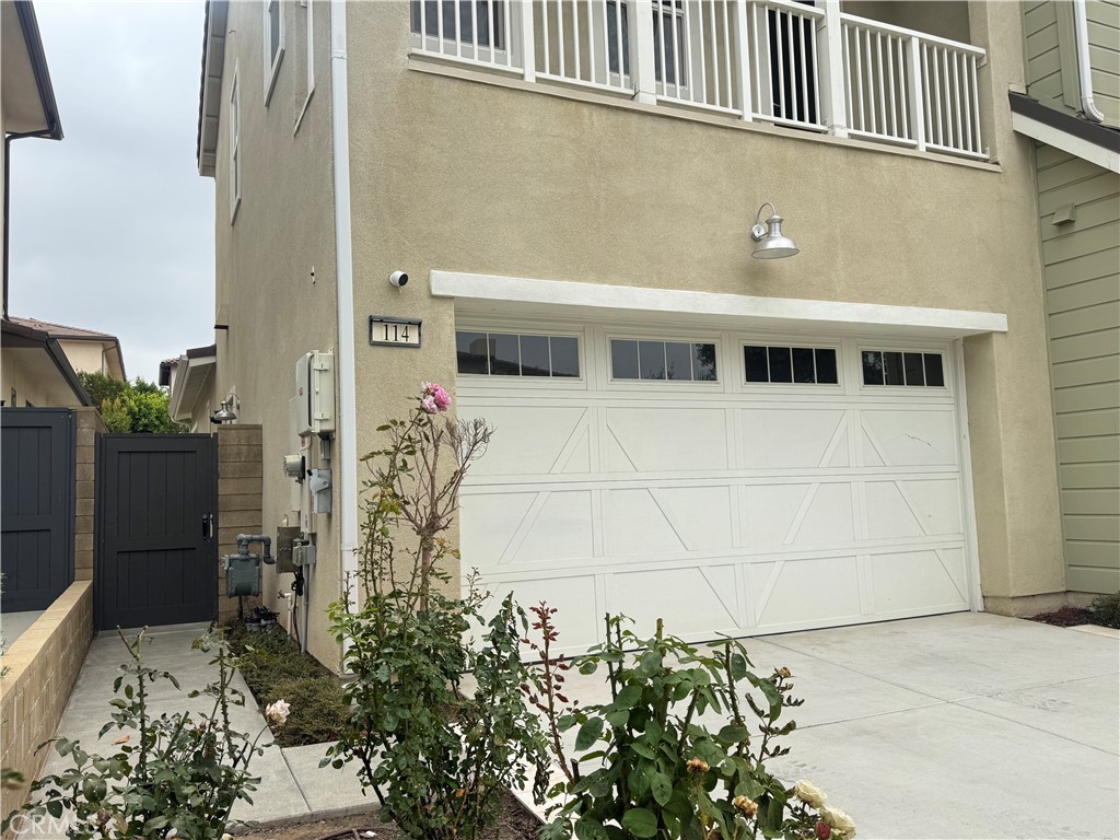 114 Crossover Irvine, CA 92618 - Photo 3 of 41 a front view of a house