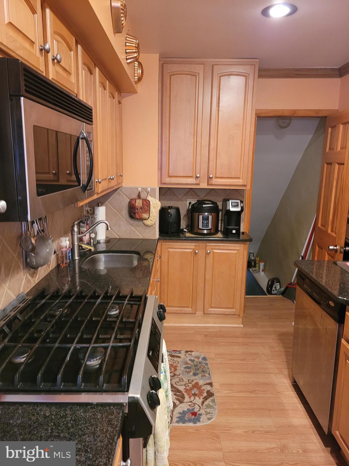 8274 Temple Road Philadelphia, PA 19150 - Photo 8 of 25 Gallery Image 8