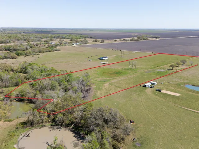 a view of an outdoor space and a yard
