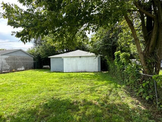 977 Hilock Road Columbus, OH 43207 - Photo 4 of 22 IMG_6404