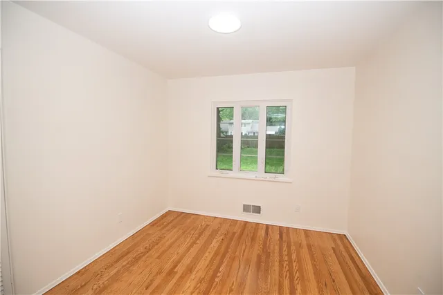 $279,900 | 119 Oakridge Drive, Irondequoit, NY 14617