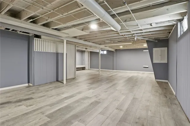 $279,900 | 119 Oakridge Drive, Irondequoit, NY 14617