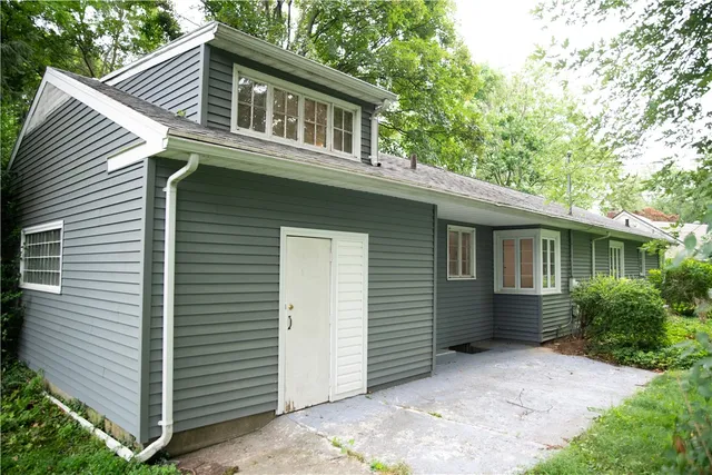 $279,900 | 119 Oakridge Drive, Irondequoit, NY 14617