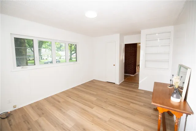 $279,900 | 119 Oakridge Drive, Irondequoit, NY 14617