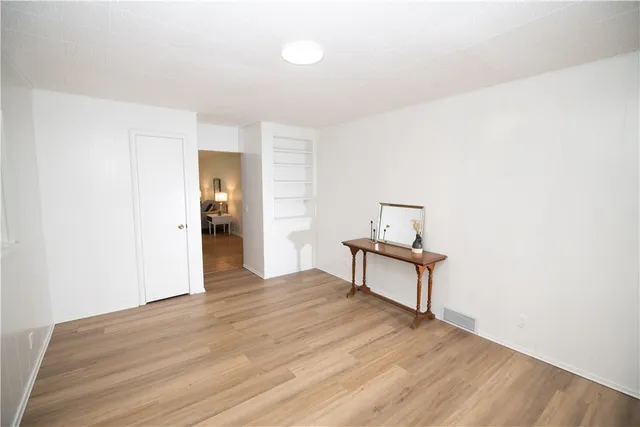 $279,900 | 119 Oakridge Drive, Irondequoit, NY 14617