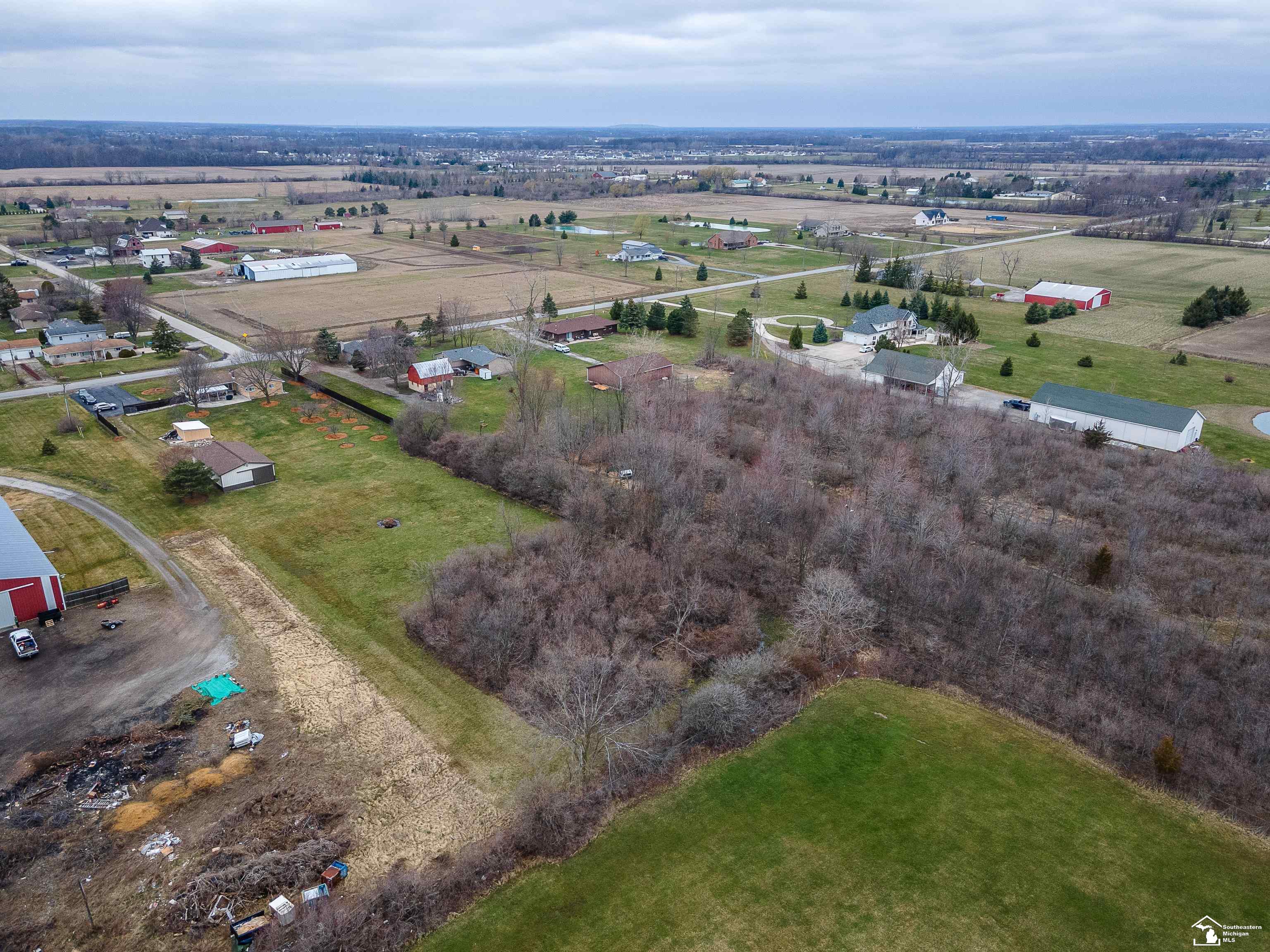 8494 Armstrong Road Newport, MI 48166 - Photo 36 of 40 50137614-a3e2a658-cb2d-47ec-9fc1-c2ad551f9675.JPG
