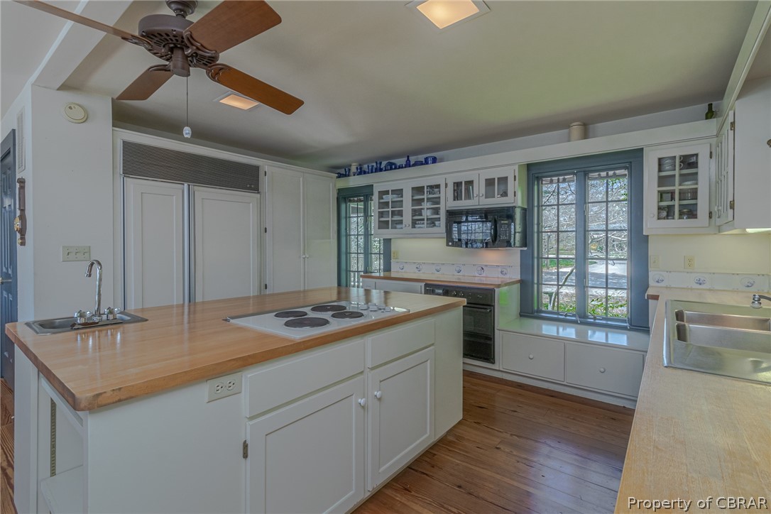 85 Rivers Bend Road Lancaster, VA 22503 - Photo 9 of 46 Kitchen with lots of cabinetry