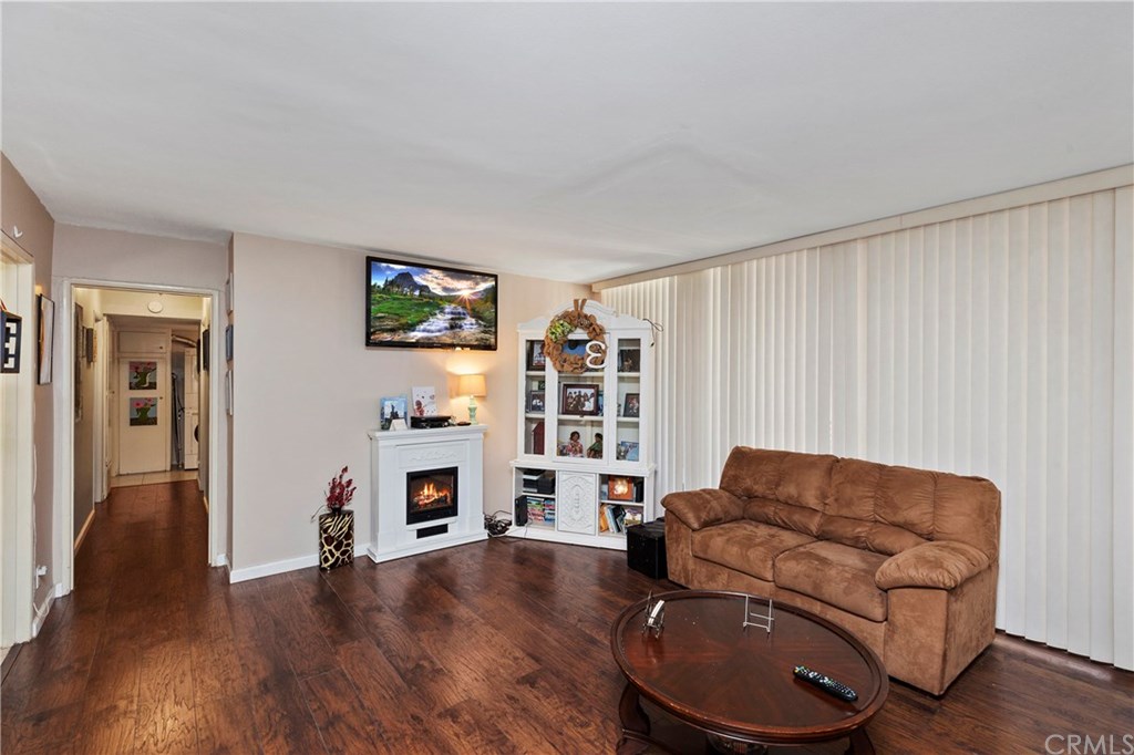 6979 Palm Court, Unit 204A Riverside, CA 92506 - Photo 3 of 21