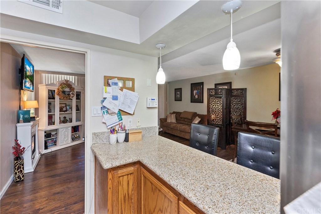 6979 Palm Court, Unit 204A Riverside, CA 92506 - Photo 6 of 21