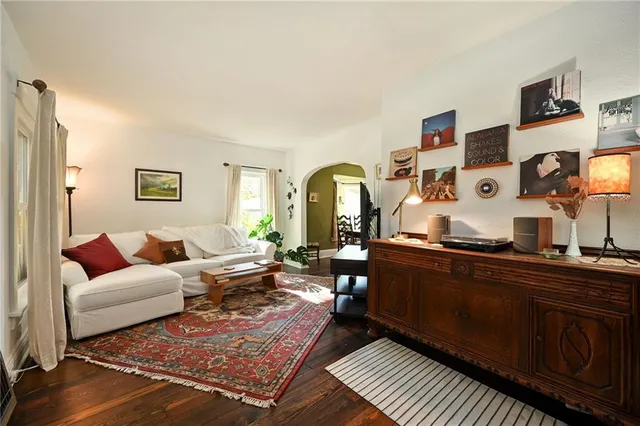 $325,000 | 6030 Cherry Street, Kansas City, MO 64110