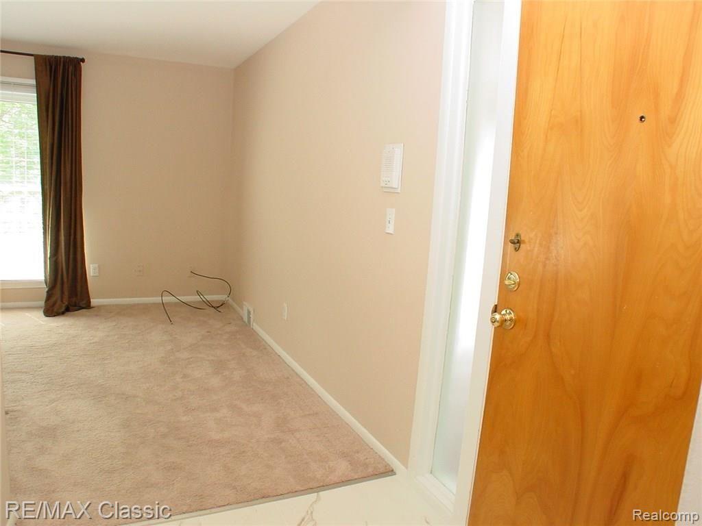 1199 South Sheldon Road, Unit 3 Plymouth, MI 48170 - Photo 3 of 18 DSC01093.JPG