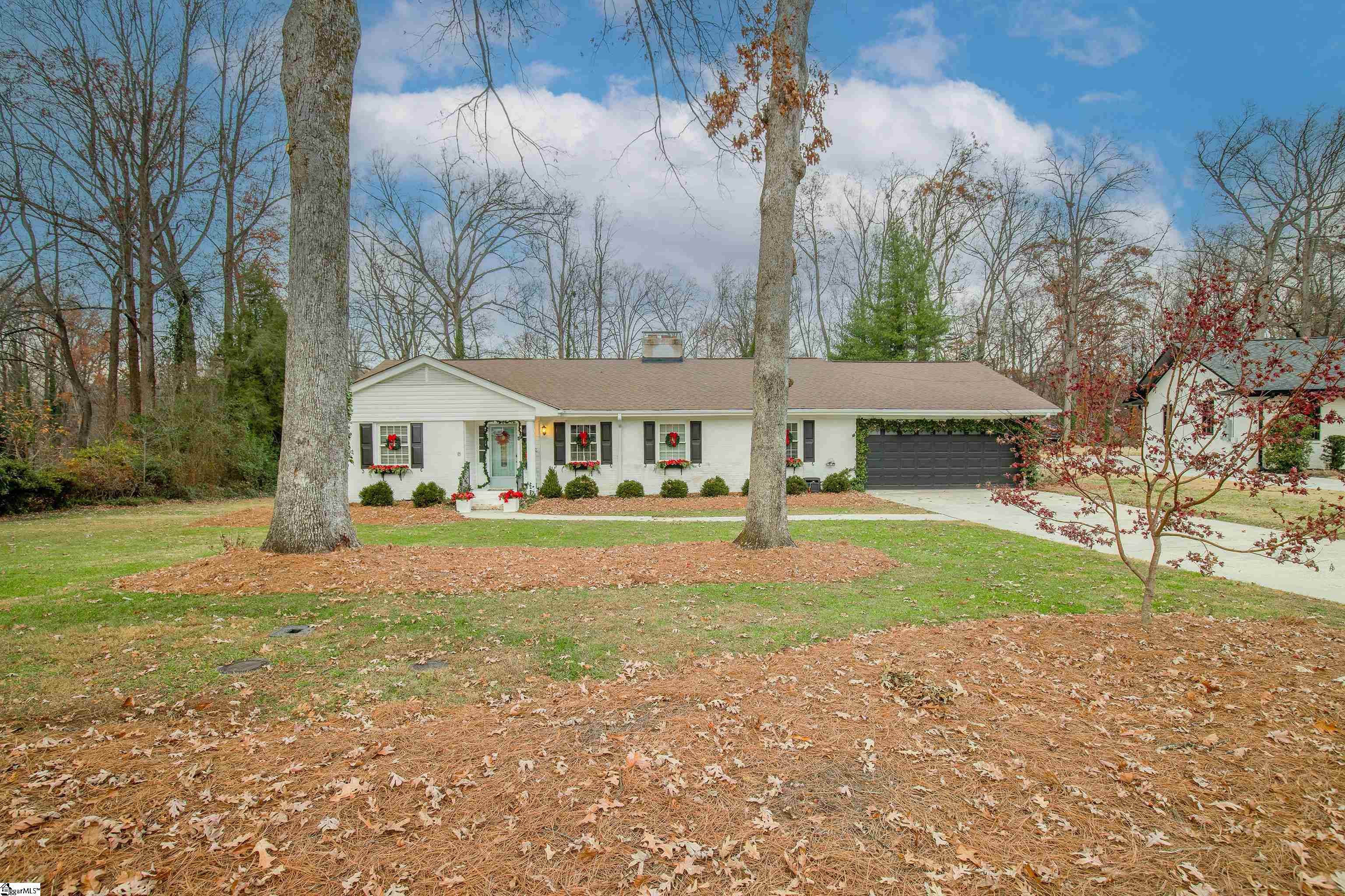 11 Botany Road Greenville, SC 29615 - Photo 4 of 36 Gallery Image 4