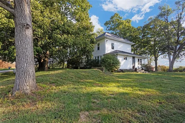 $415,000 | 1005 Southwest Shaver Road, Plattsburg, MO 64477