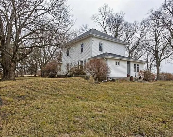 $415,000 | 1005 Southwest Shaver Road, Plattsburg, MO 64477