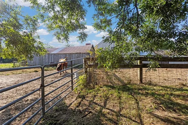 $415,000 | 1005 Southwest Shaver Road, Plattsburg, MO 64477