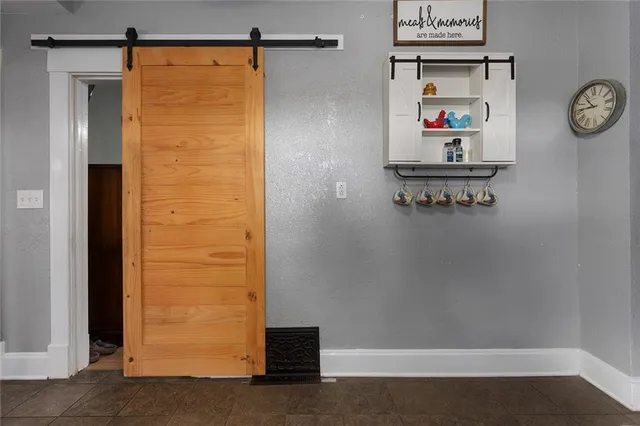 $415,000 | 1005 Southwest Shaver Road, Plattsburg, MO 64477