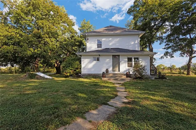 $415,000 | 1005 Southwest Shaver Road, Plattsburg, MO 64477