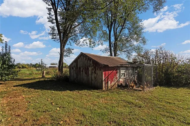 $415,000 | 1005 Southwest Shaver Road, Plattsburg, MO 64477