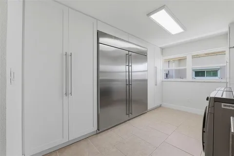 a view of walk in closet