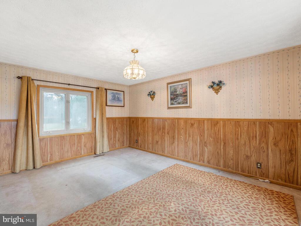 17536 Frederick Road Mount Airy, MD 21771 - Photo 4 of 50 Gallery Image 4