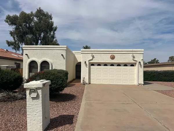 $2,100 | 9554 East Fairway Boulevard, Sun Lakes, AZ 85248