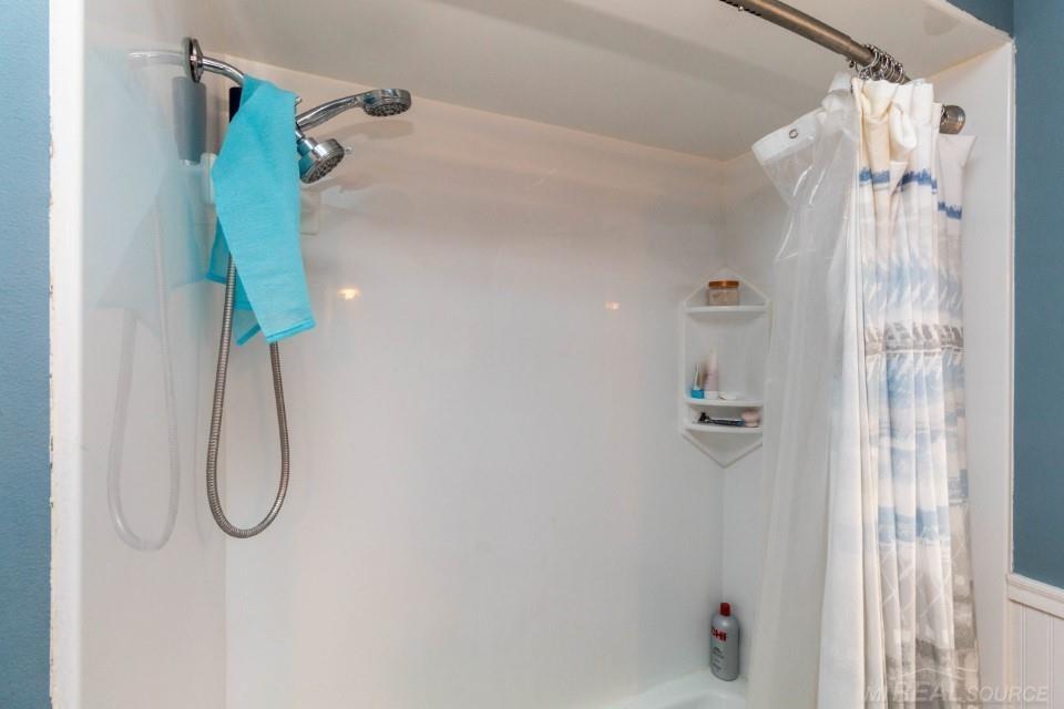 7255 Cardinal Road Algonac, MI 48001 - Photo 24 of 41