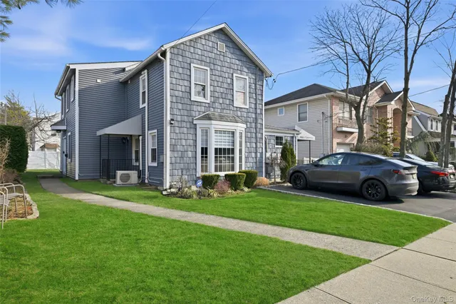 $1,200,000 | 8 Burton Avenue, Woodmere, NY 11598