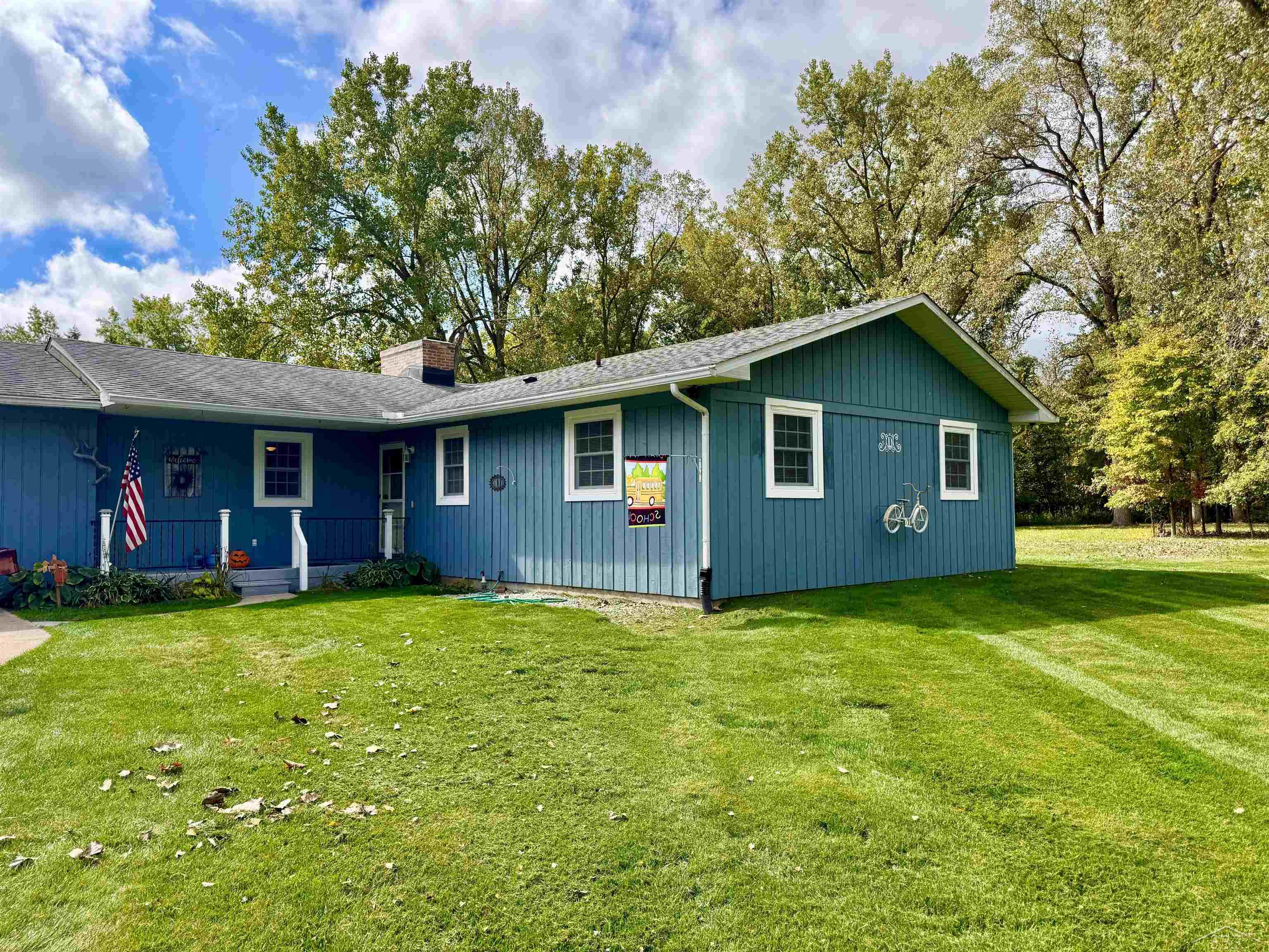 16045 Somerfield Road Hemlock, MI 48626 - Photo 2 of 33