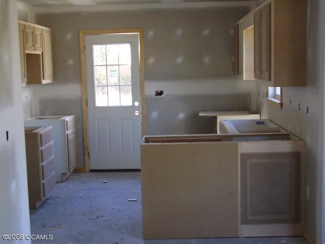 5501 County Line Road New Bern, NC 28562 - Photo 3 of 11 Kitchen