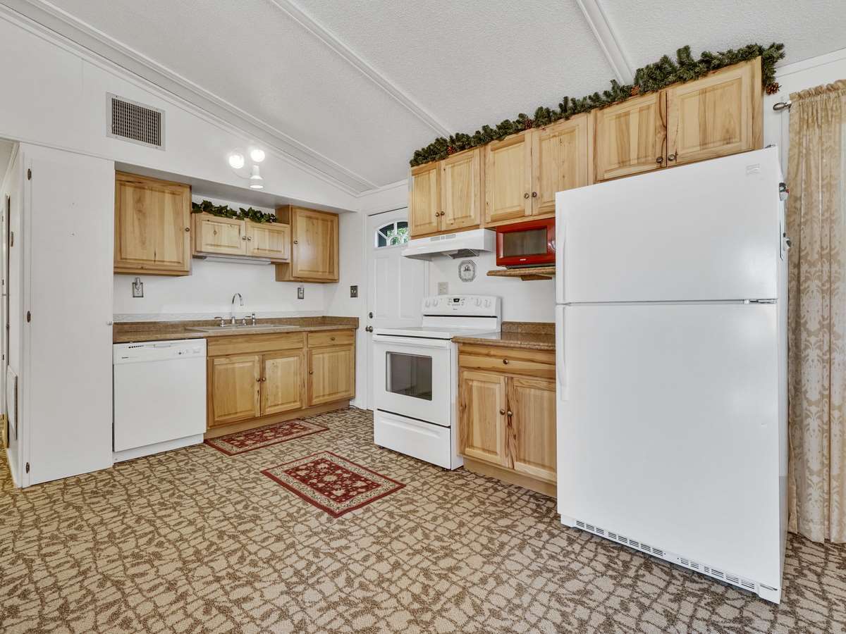 111 31 Road Grand Junction, CO 81503 - Photo 5 of 37 Gallery Image 5