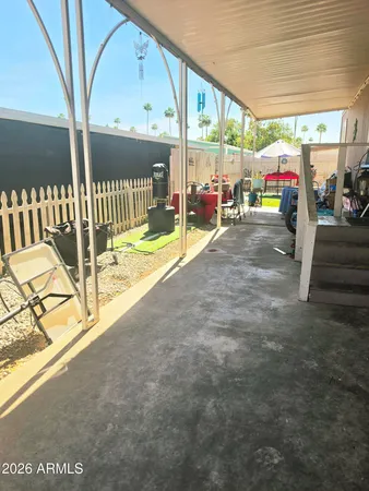 a view of an outdoor space