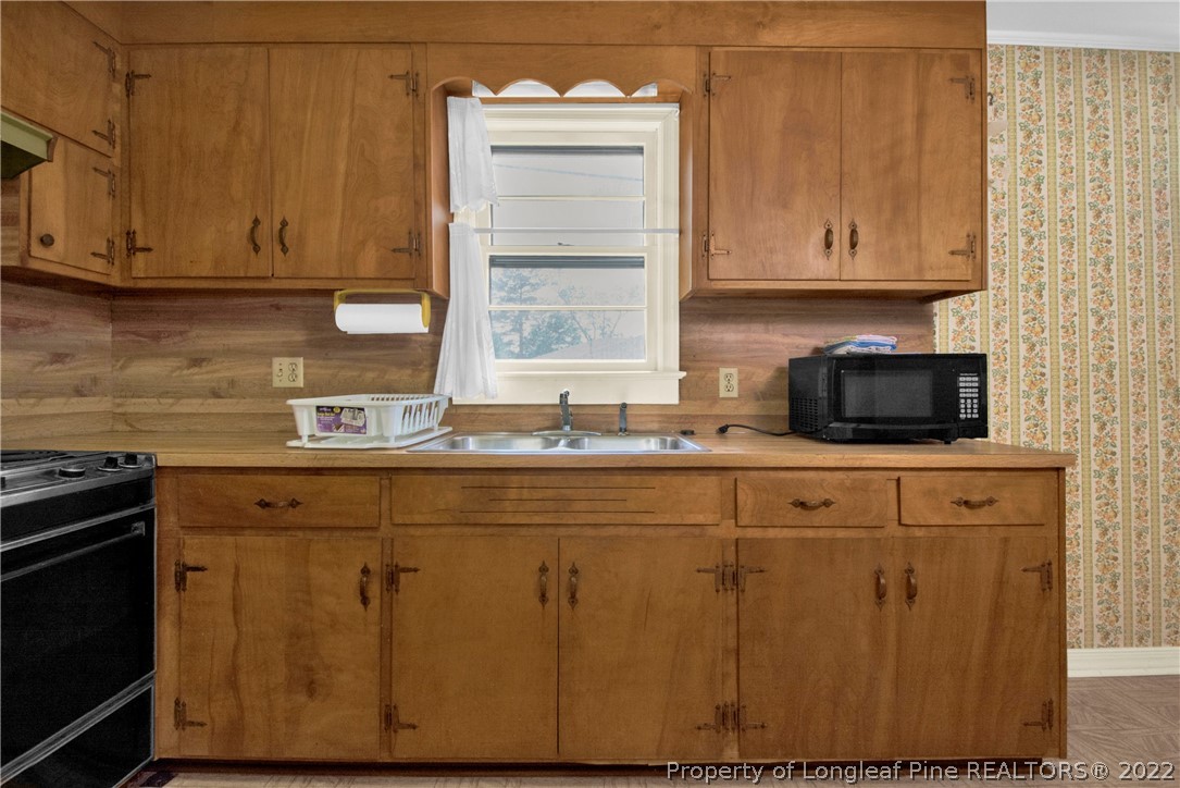 1406 Hardin Road Lumberton, NC 28358 - Photo 7 of 30 Gallery Image 7
