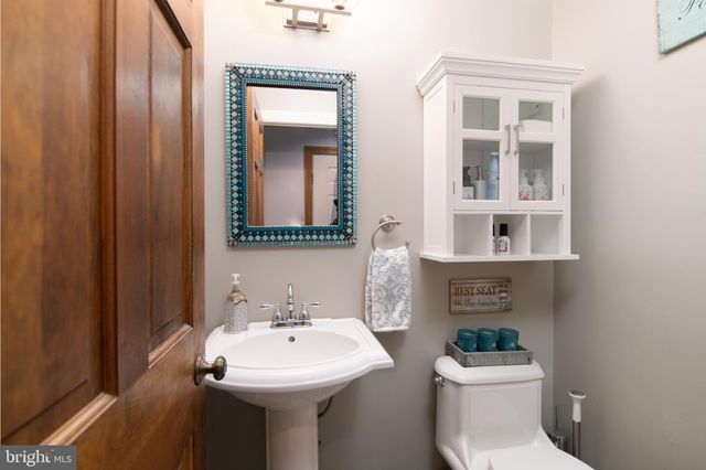 $620,000 | 17 Hickory Lane, Chester Springs, PA 19425