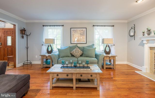 $620,000 | 17 Hickory Lane, Chester Springs, PA 19425