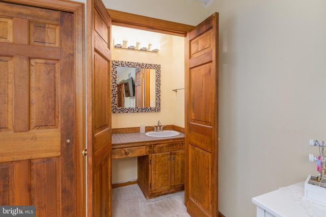 $620,000 | 17 Hickory Lane, Chester Springs, PA 19425