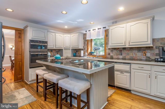 $620,000 | 17 Hickory Lane, Chester Springs, PA 19425