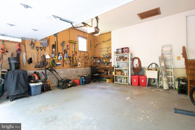 $620,000 | 17 Hickory Lane, Chester Springs, PA 19425