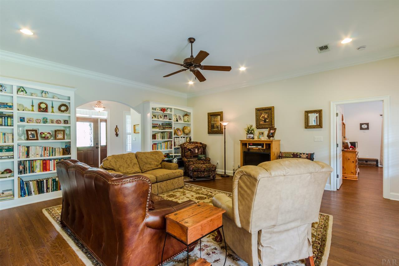 2750 Segrest Road Pace, FL 32571 - Photo 12 of 39 Gallery Image 12