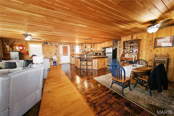 $315,000 | 1008 Lois Lane, Bland, MO 65014