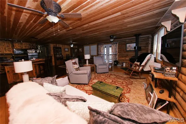 $315,000 | 1008 Lois Lane, Bland, MO 65014