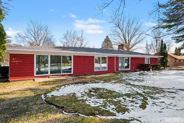 $379,000 | 16172 Brookwood Drive, Buchanan, MI 49107