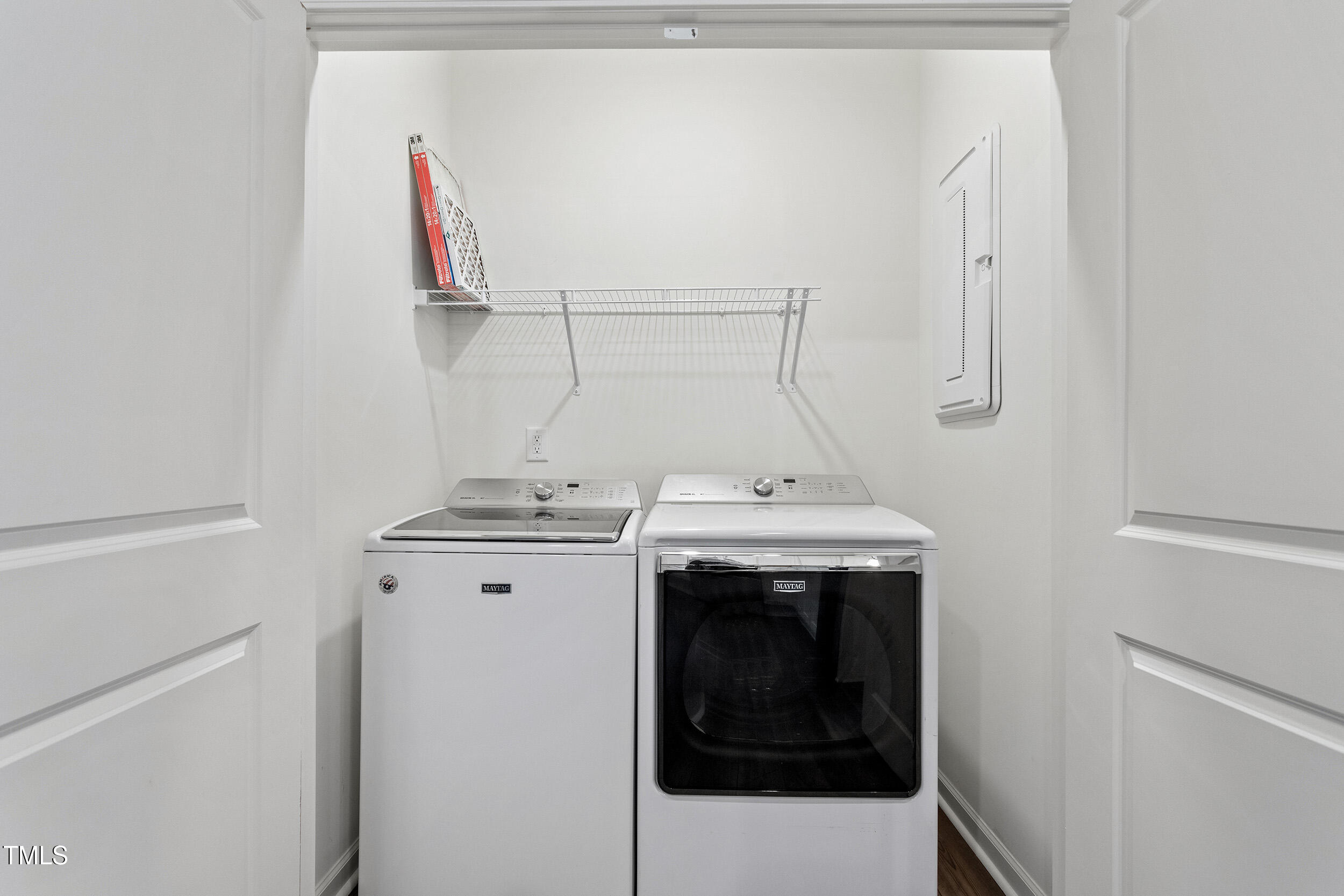 441 Hacksaw Trail Raleigh, NC 27610 - Photo 18 of 29 a utility room with dryer and washer