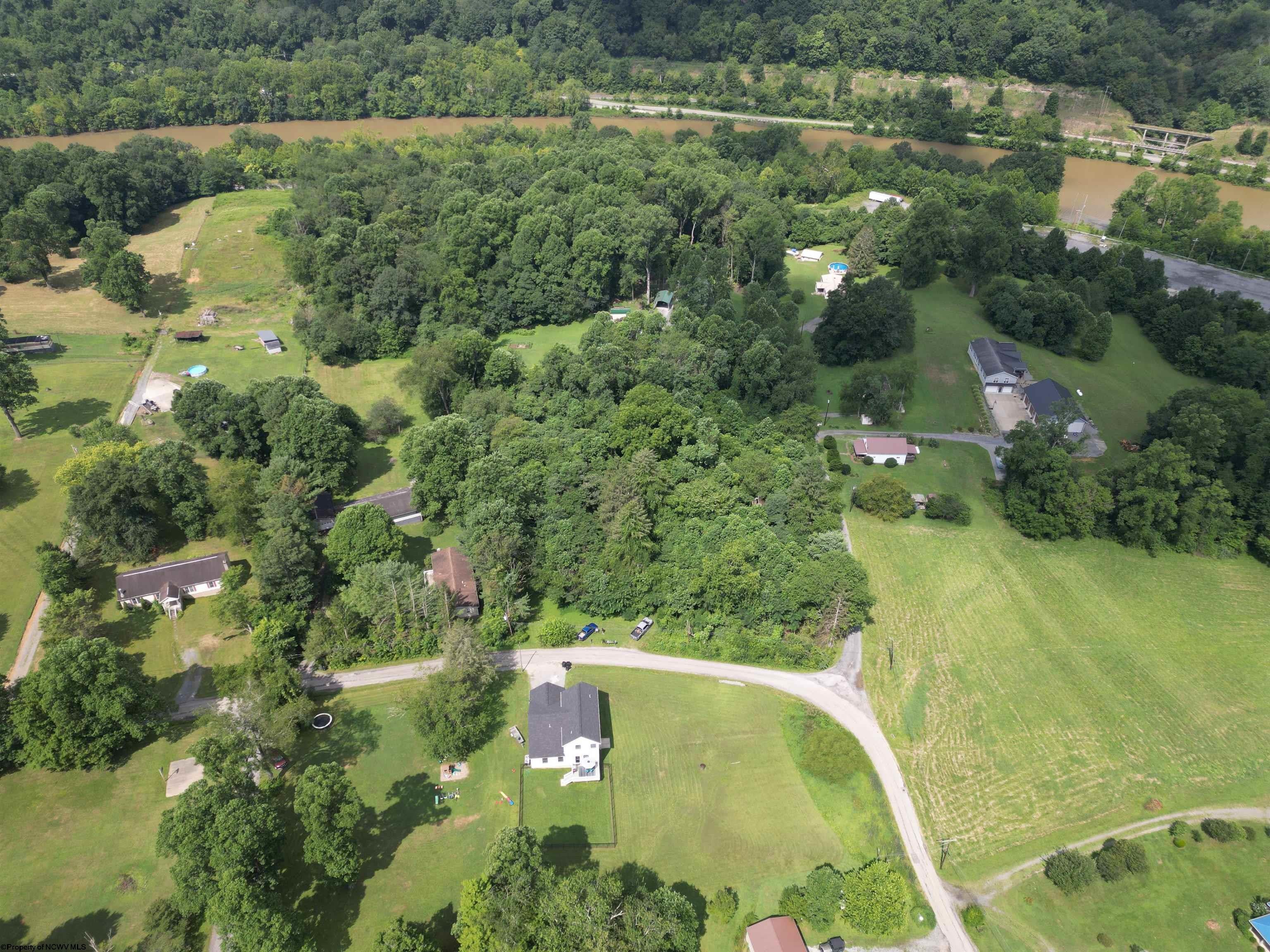 182 Sanford Road Fairmont, WV 26554 - Photo 15 of 44 Gallery Image 15