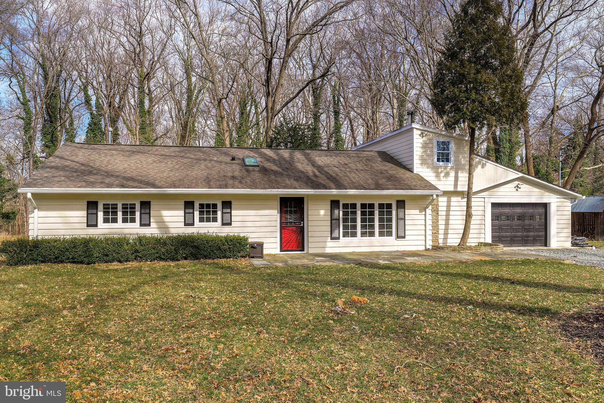 133 Farmington Road West Accokeek, MD 20607 - Photo 2 of 37