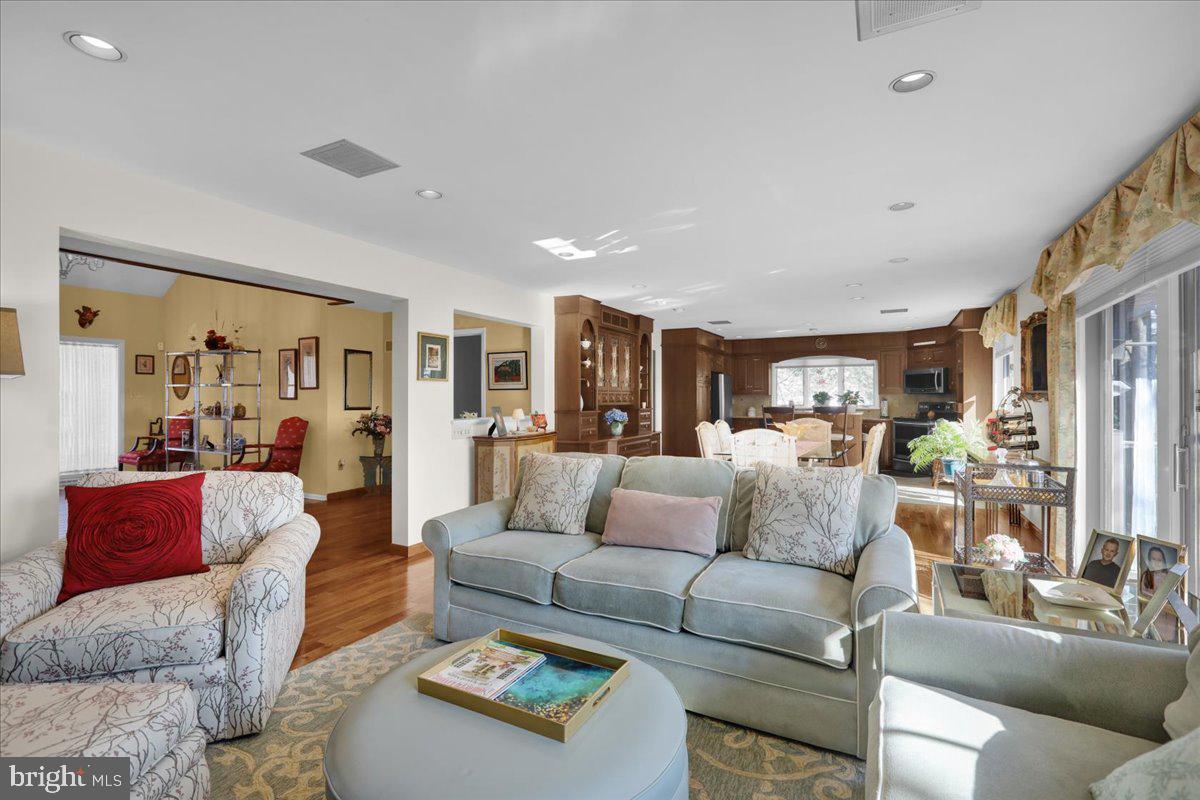 112 Grandview Boulevard Wyomissing, PA 19609 - Photo 23 of 69 a living room with furniture and a large window