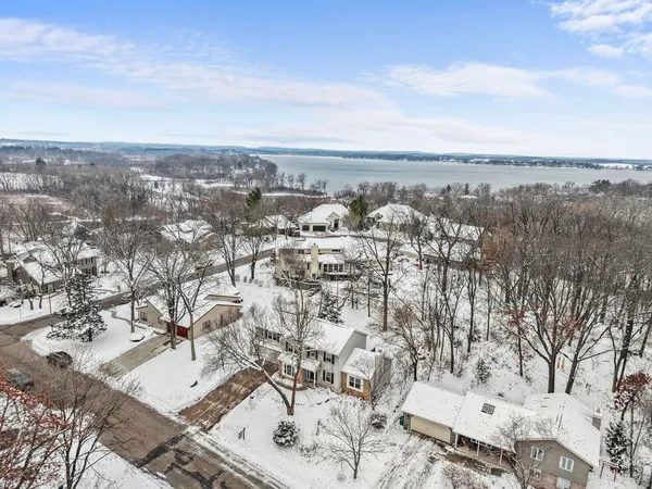 $590,000 | 6202 Rivercrest Drive, McFarland, WI 53558