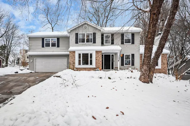 $600,000 | 6202 Rivercrest Drive, McFarland, WI 53558