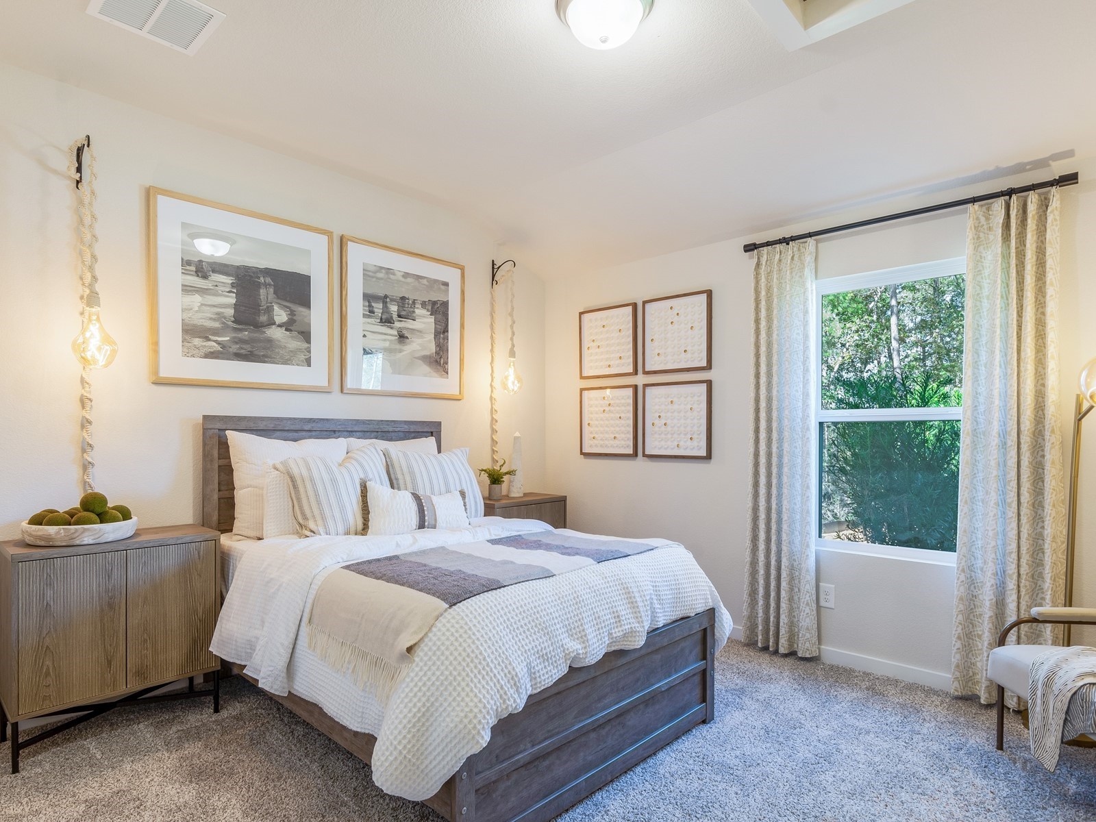 1665 Hopson Ranch Drive Conroe, TX 77301 - Photo 21 of 26 Photo is not of the actual home, but is an inspirational photo of builder’s model home and may depict options, furnishings, and/or decorator features that are not included